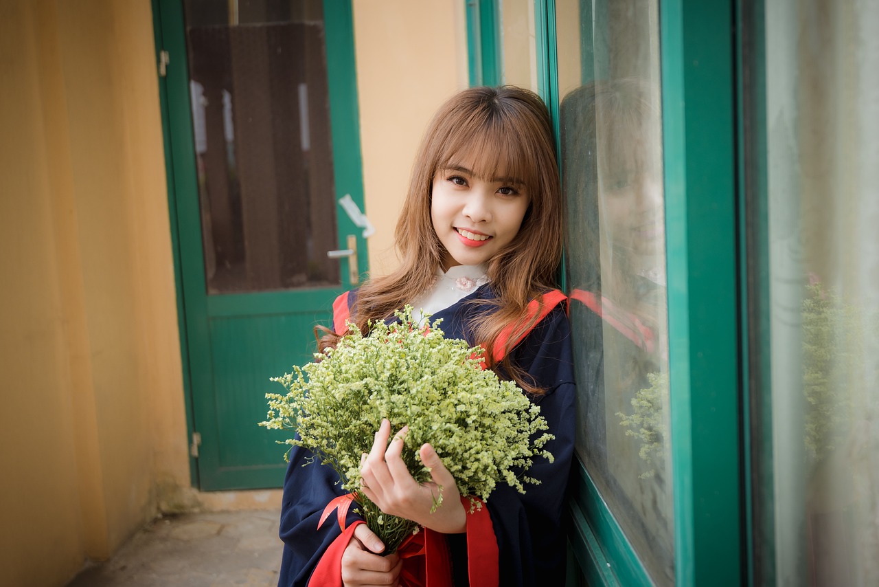 兼职女大学生，独立与成长的探索之旅